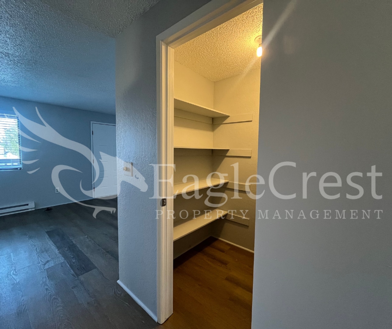 Building Photo - 320NEC