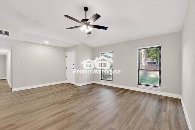 Building Photo - Completely Refreshed and ready for Move IN
