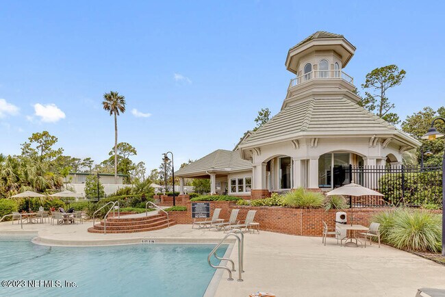 Building Photo - 400 Sandiron Cir