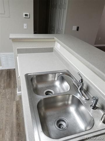 Building Photo - 913 S Zeno Way