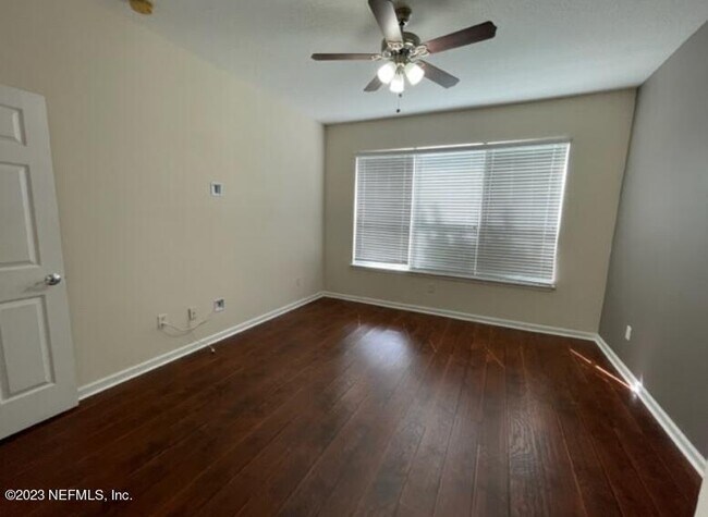 Building Photo - 3824 Silverpoint Ln