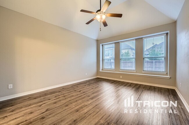 Building Photo - 1240 Trumpet Dr