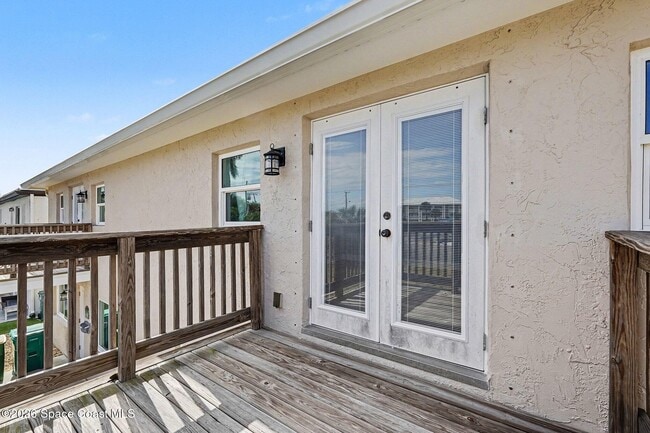 Building Photo - 1280 Jimmy Buffett Mem Hwy