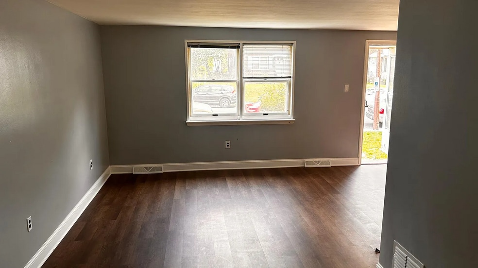 Building Photo - 75 Wise Ave