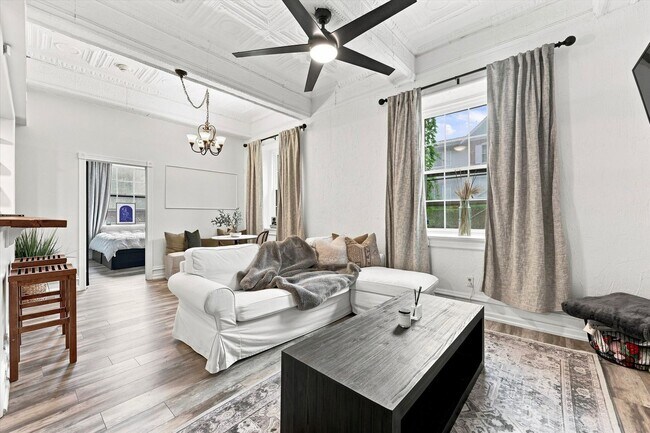 Building Photo - Lovely 2 Bed 1.5 Bath In Wilmington