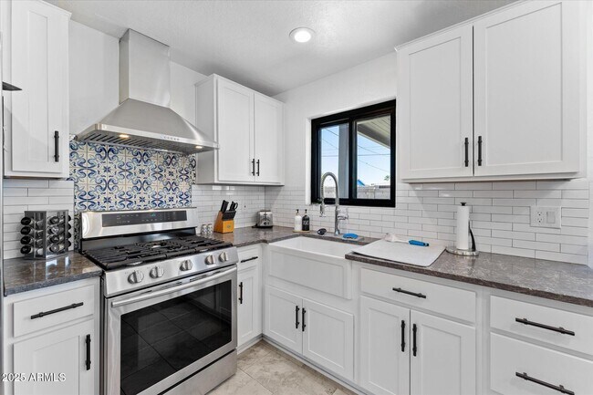 Building Photo - 7531 E Belleview St