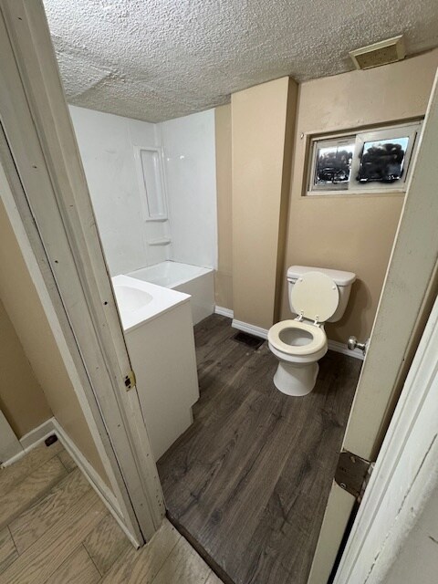 Building Photo - 2368 Velma Ave