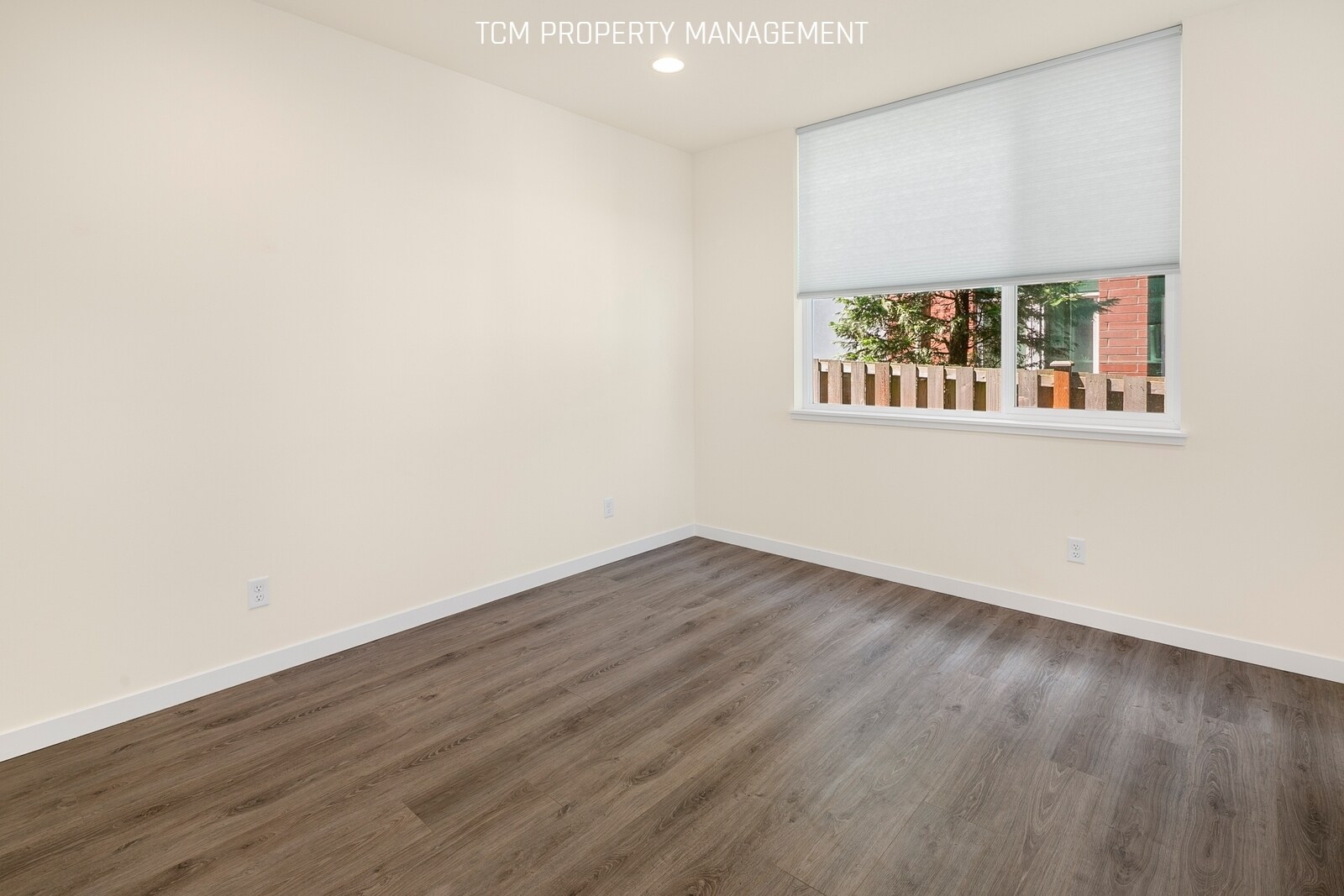 Building Photo - 2024E NE 85th St