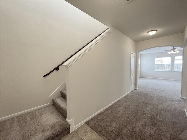 Building Photo - 14239 Oro Valley Dr