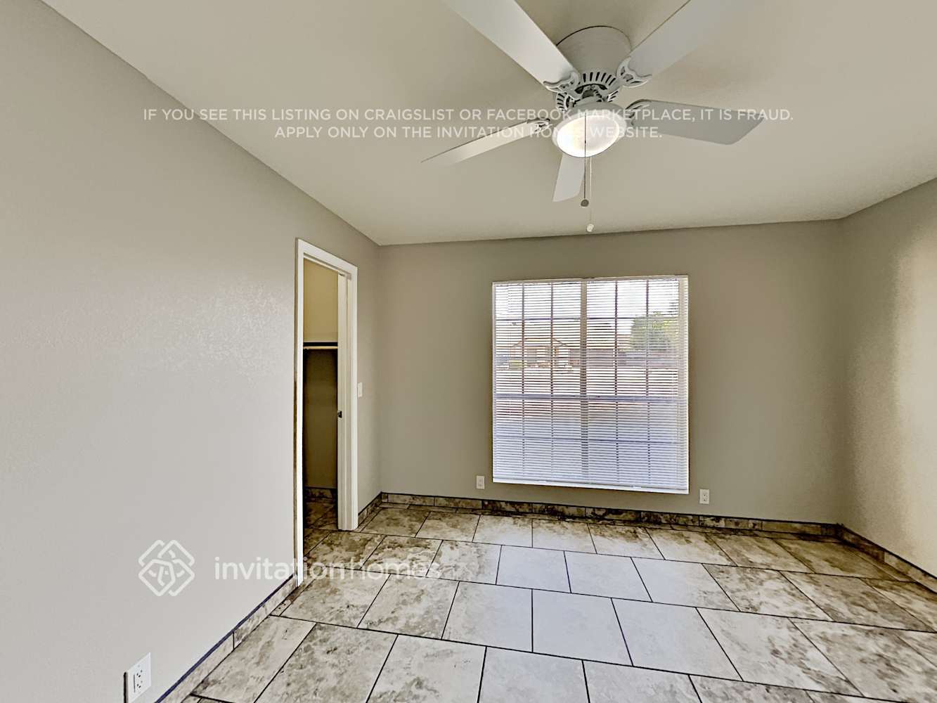 Building Photo - 7141 W Paradise Dr