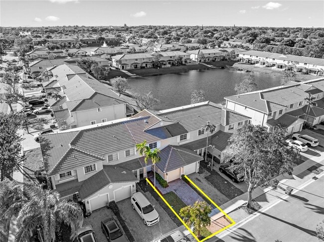 Building Photo - 5905 Abbey Rd