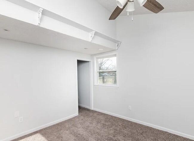 Building Photo - Huge Renovated Home in Rolling Hills!