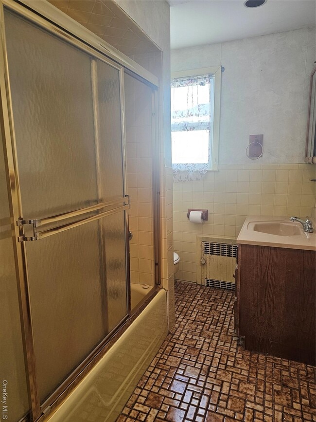 Building Photo - 14 Alameda St