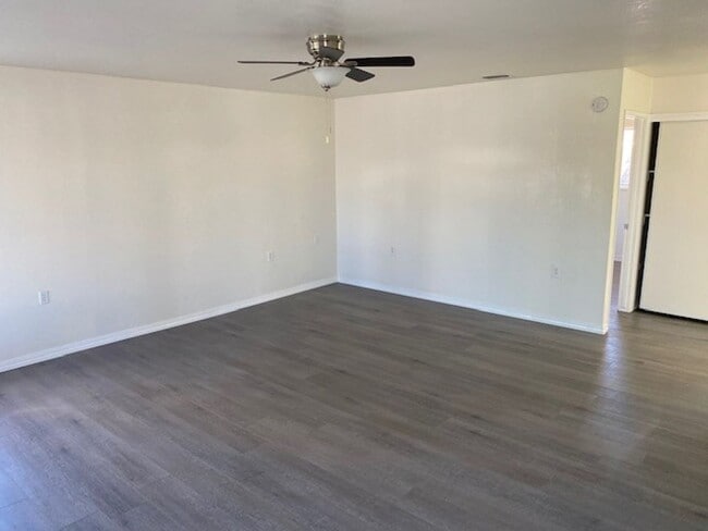 Building Photo - 2BR 2BA HOME-Fenced Yard & Workshop Garage, RV-Boat