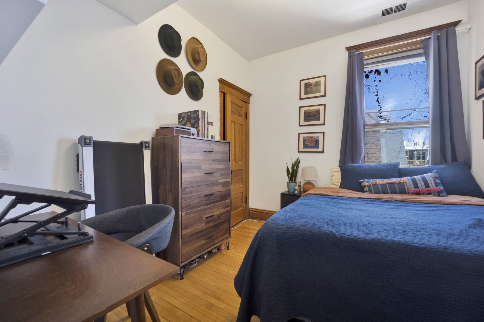 Building Photo - 3131 N Clifton Ave