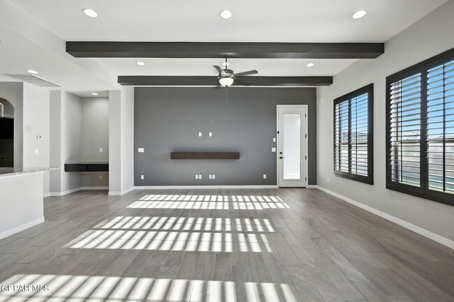 Building Photo - 221 Epsom Dr