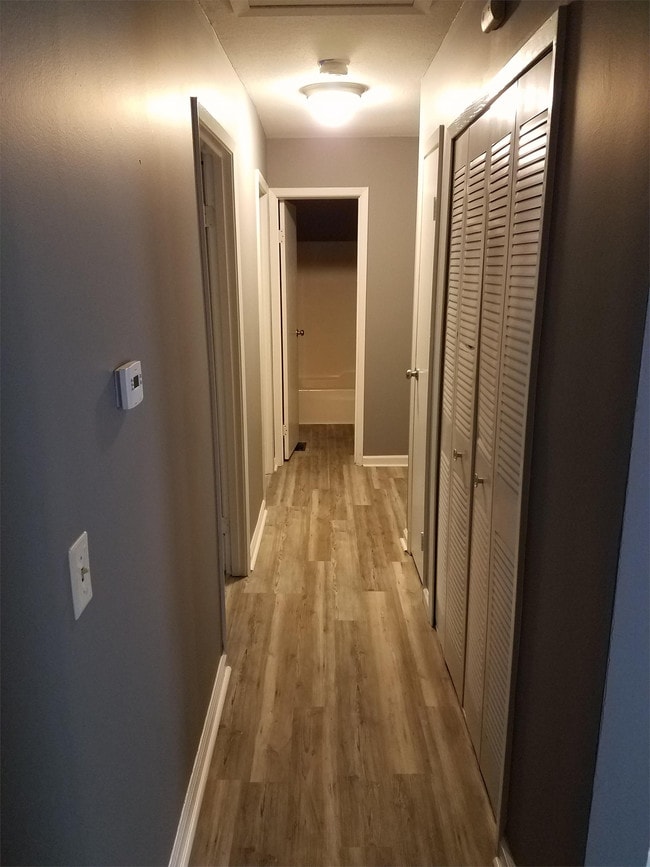 Building Photo - 1118 Austin Dr