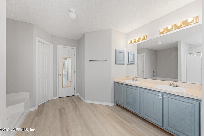 Building Photo - 5434 Bristol Bay Ln N