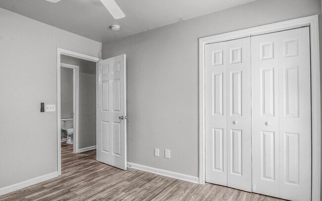 Building Photo - 306 Connor Ct