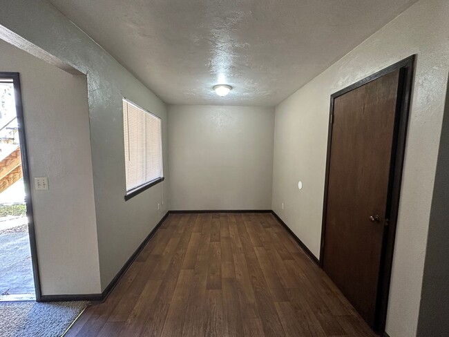 Building Photo - 1519 Willow Bend Way
