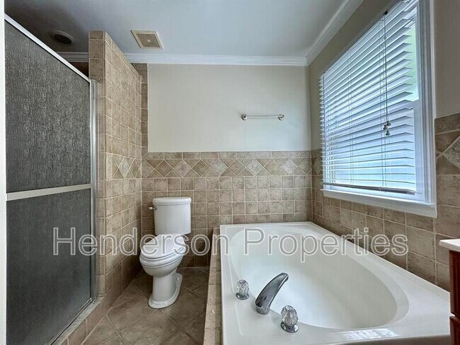 Building Photo - 332 Walnut Point Dr