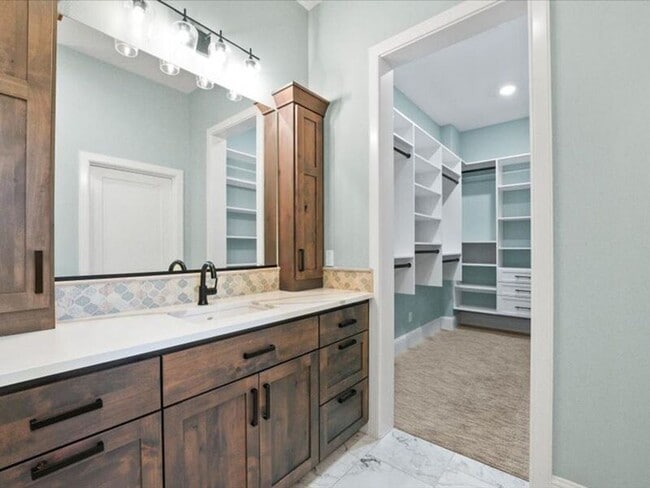 Building Photo - 3500 S Morain St