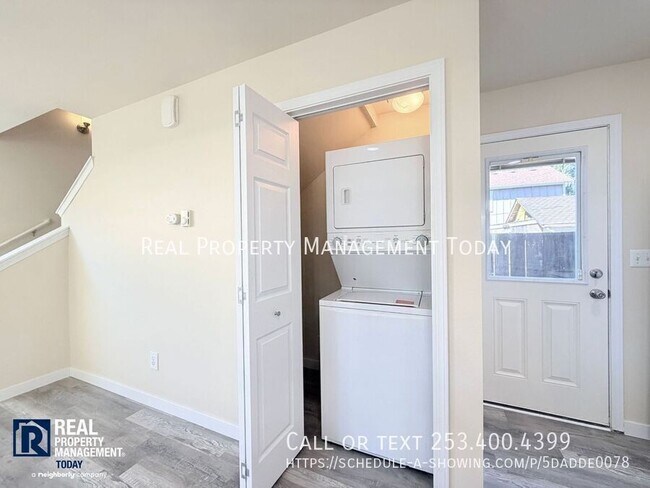 Building Photo - 4523 S Junett St