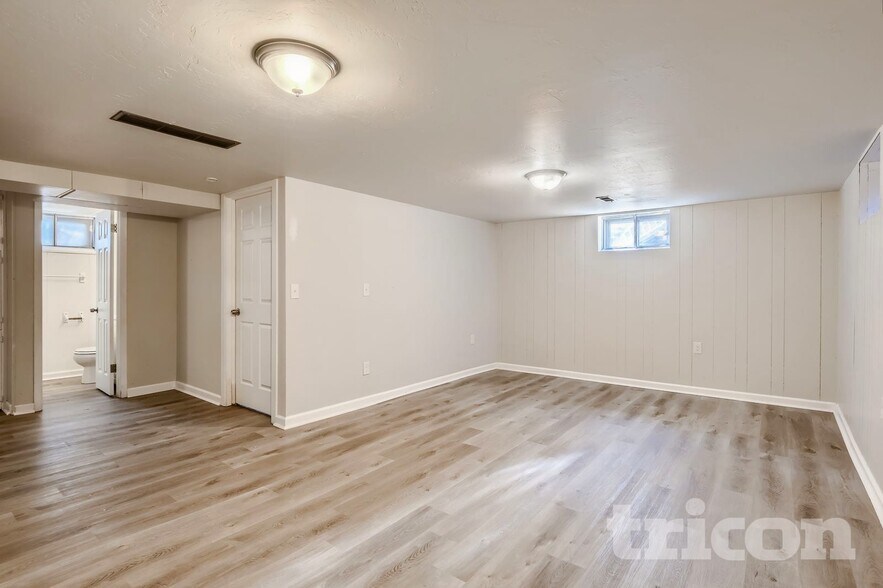 Building Photo - 432 28th Ave Ct