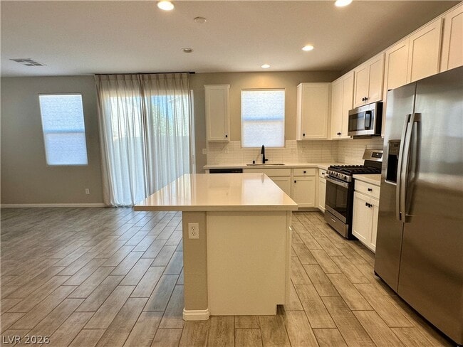 Building Photo - 10216 S Ullom Dr