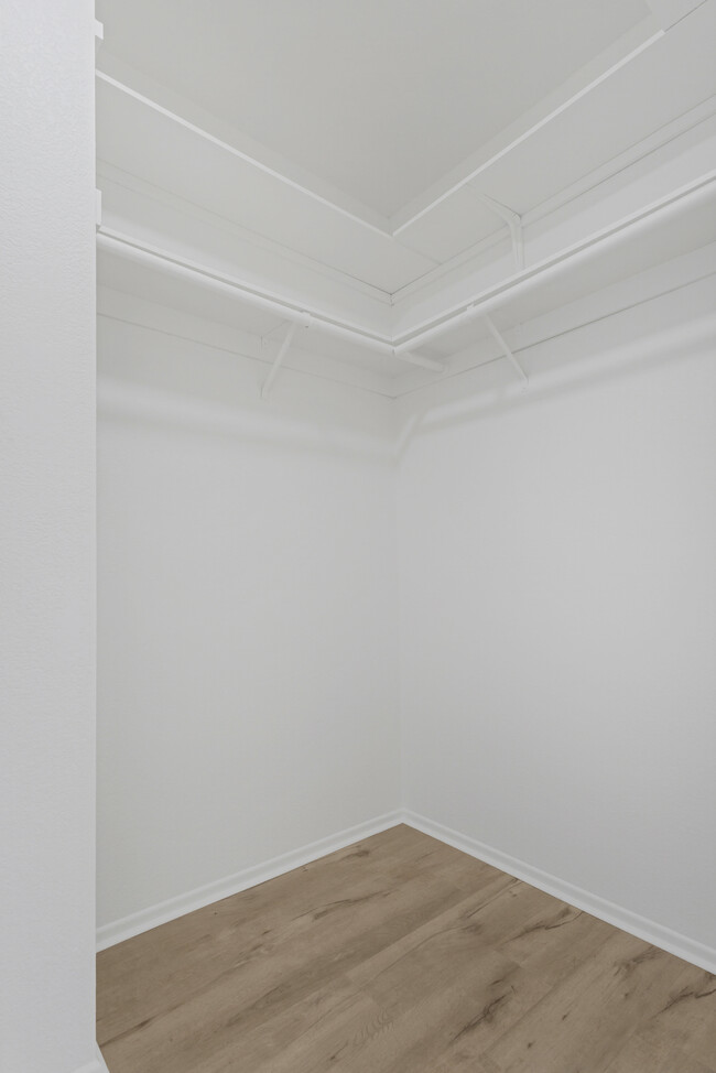Building Photo - 10823 Hortense St