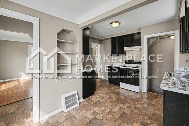 Building Photo - 14653 Ego Ave