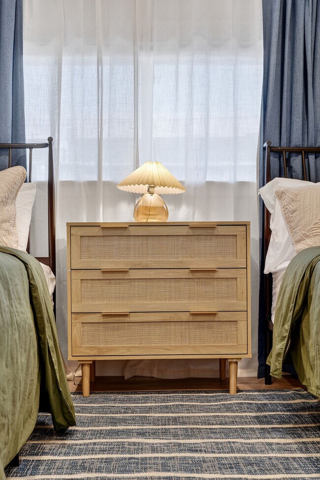 Building Photo - 1004 Airport Blvd