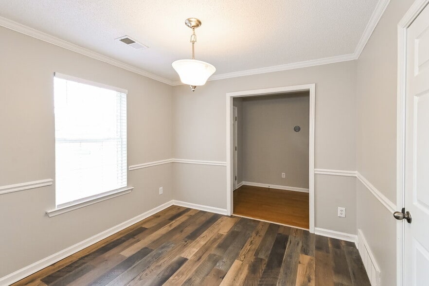 Building Photo - 40 Rachel Cove