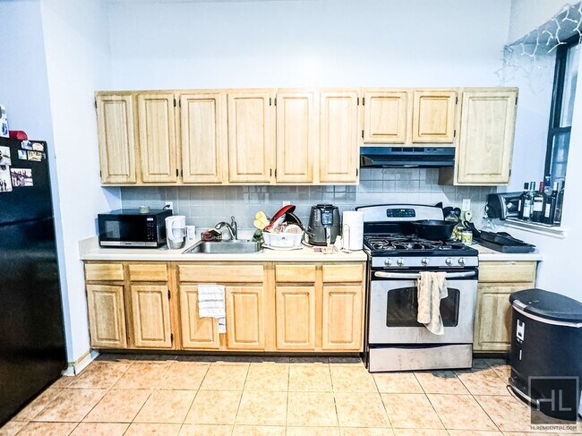 Building Photo - AMSTERDAM AVENUE