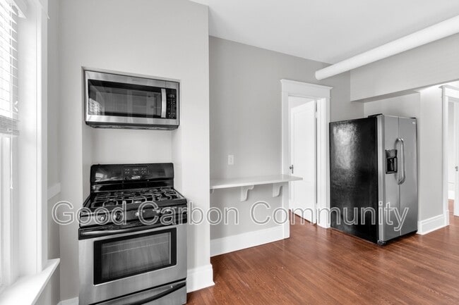 Building Photo - 1378 Hertel Ave