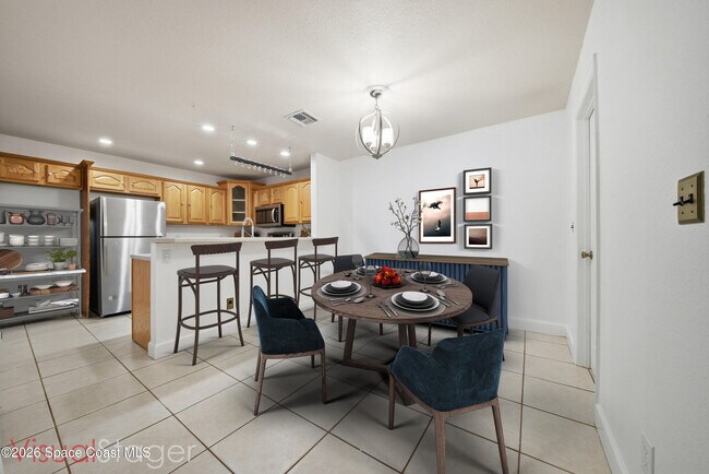 Building Photo - 2605 S Park Ave