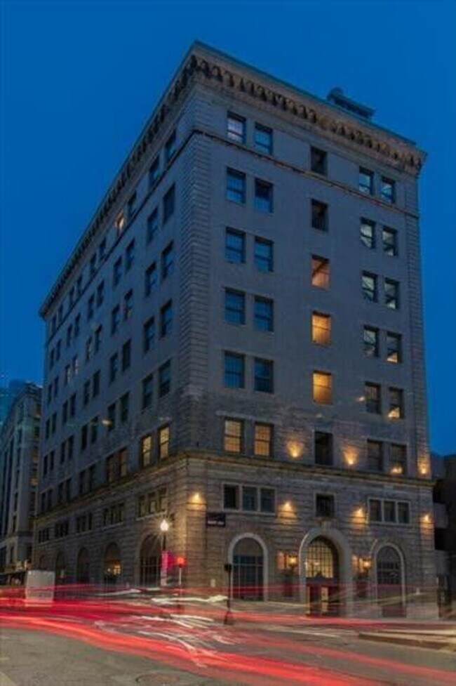 Building Photo - 8 Harrison Ave