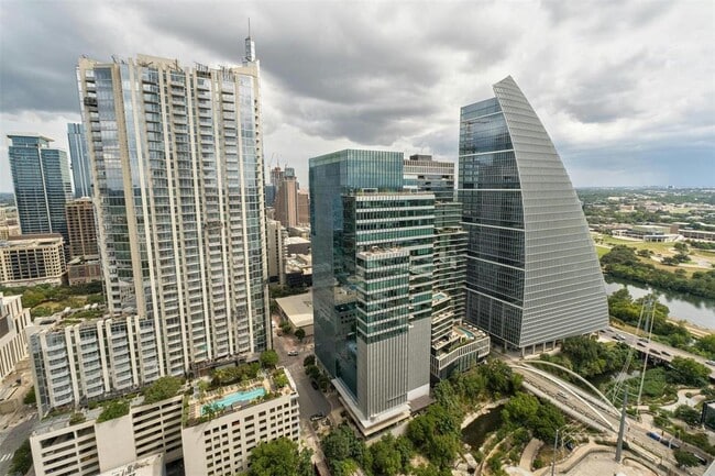 Building Photo - 301 West Ave