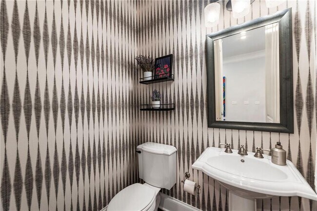 Building Photo - 3611 Habersham Rd NW