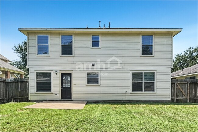 Building Photo - 19342 Little Pine Ln