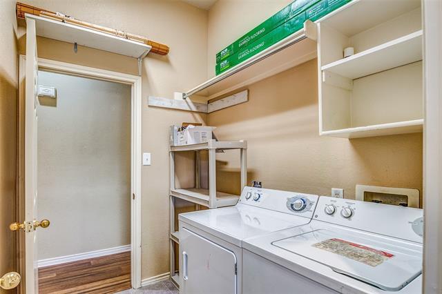 Building Photo - 318 Hampton Ct