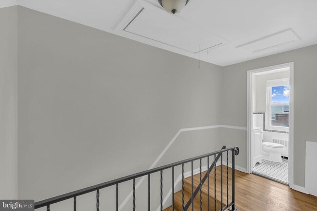 Building Photo - 46 Ancell St