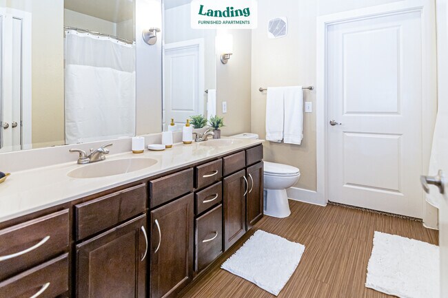 Building Photo - 7373 Valley View Ln