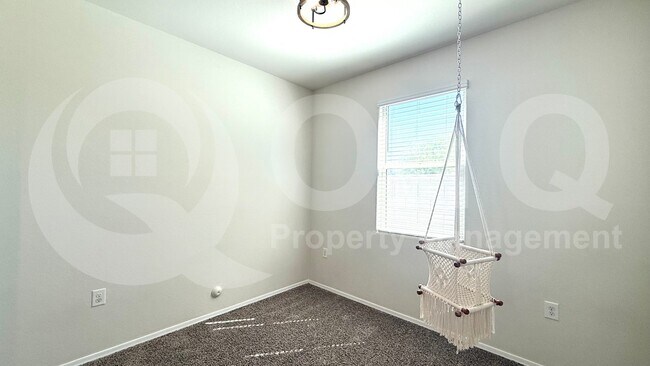 Building Photo - 30827 W Flower St