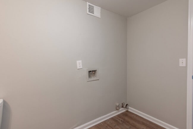Building Photo - 3960 Arbor Pl Ln