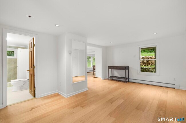 Building Photo - 317 Skiff Mountain Rd