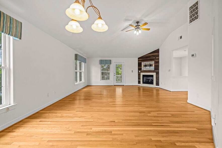 3rd Fl Living Room - 208 56th St