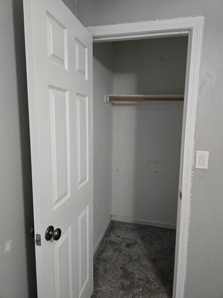 Building Photo - 1176 Junction Dr