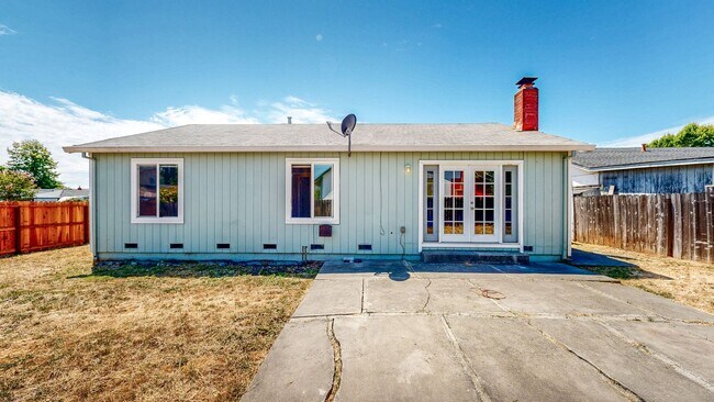 Building Photo - 8690 Lords Manor Way