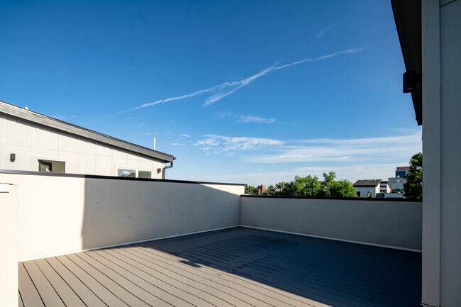 Building Photo - 3569 S Pennsylvania St